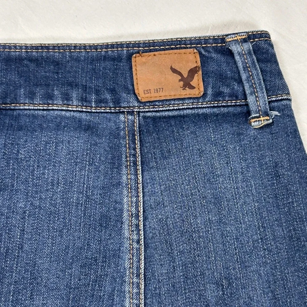 American Eagle Button Front Mini Skirt Floral Embroidery Small‎ Denim Boho Retro